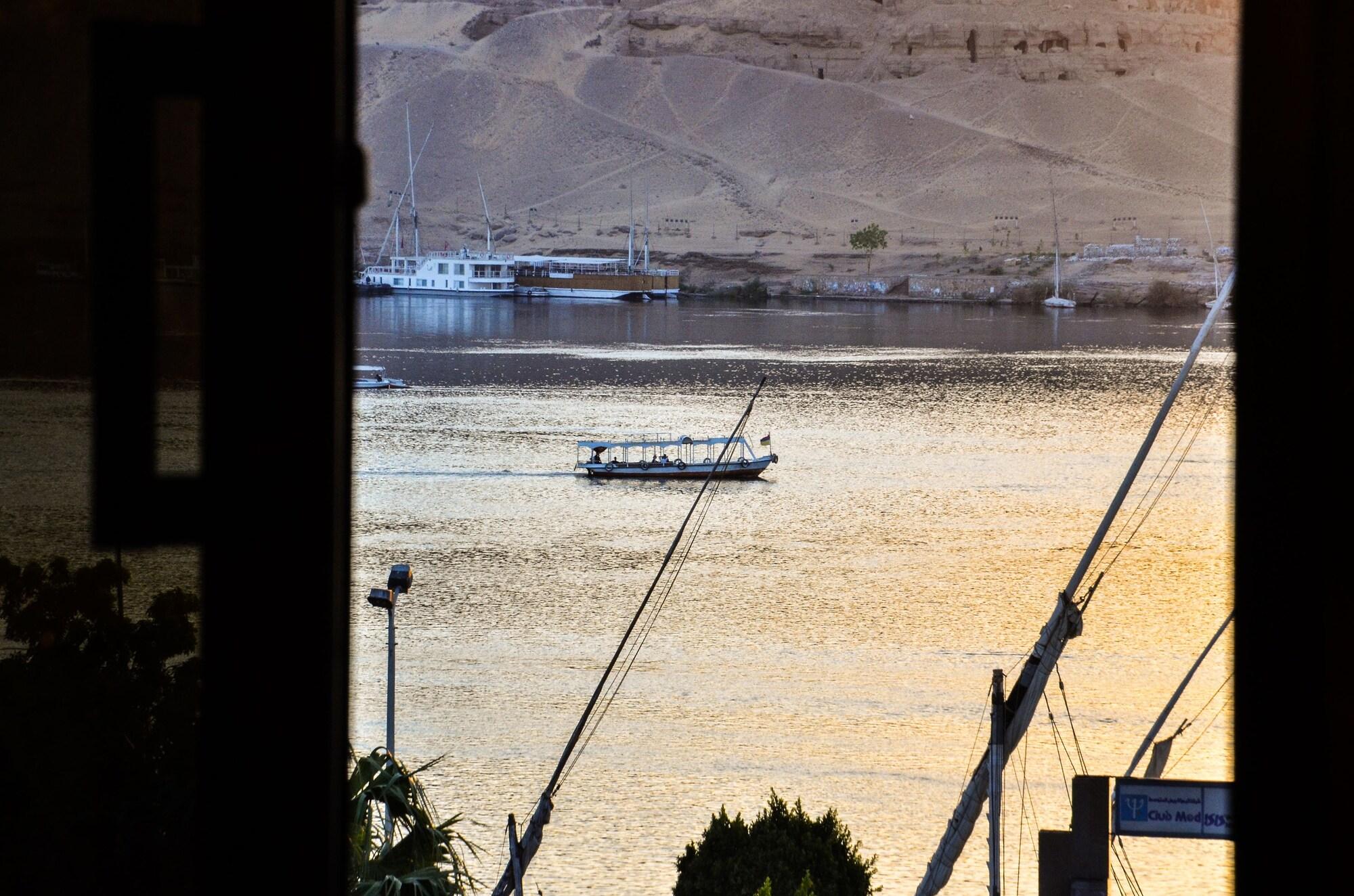 Marhaba Palace Hotel Aswan Exterior photo