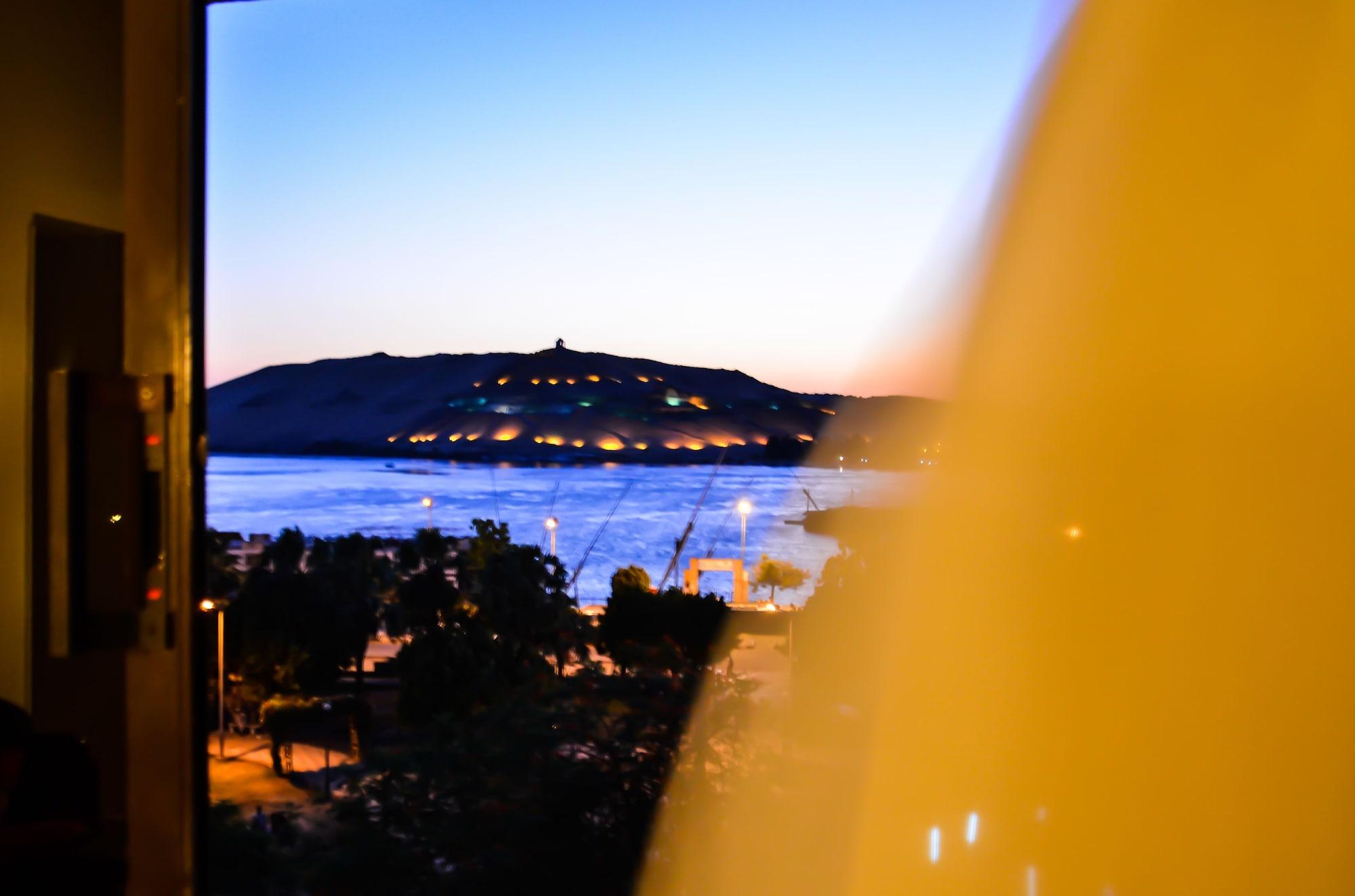 Marhaba Palace Hotel Aswan Exterior photo